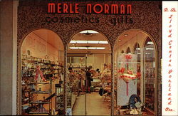 D. A's. Lloyd Center; Merle Norman Cosmetics & Gifts Postcard