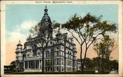 Street View of Courthouse Building Davenport, IA Postcard Postcard