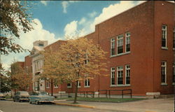 Soldiers' Home - John Adams Building - Dormitory housing 225 Veterans of all wars Postcard