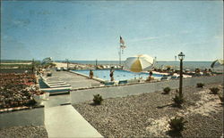 Oceanside Sun Deck & Pool Area of Smugglers Beach Motor Lodge Postcard