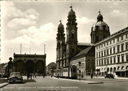 München. Odeonsplatz mit Felderhalle und Thearinerkirche Munich, BAVARIA Germany Postcard Postcard