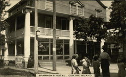 Spanner's Hotel - Centre Island Postcard