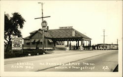 Sunnyside Cafe - Gulf Gas Station Postcard