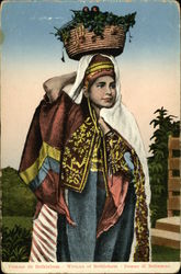 Femme de Bethlehem - Woman of Bethlehem - Donne di Betlemne Postcard Postcard