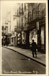 Doyer Street, Chinatown Postcard