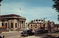 Entrance Arch in Business Section Postcard