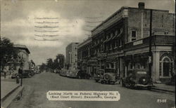 Looking North on Federal Highway No.1 (East Court Street) Postcard