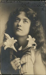 Maude Fealy Actresses Postcard Postcard