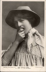 Miss Phyllis Dare as "Peggy" in "The Daisymaids" Postcard