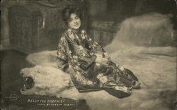 Evelyn Nesbit - Ready for Mischief Actresses Postcard Postcard