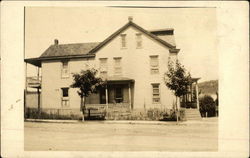 Residence at 4 North Walnut St., early 20th century Postcard