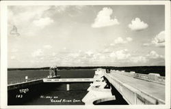 Hi-Way on Grand River Dam Disney, OK Postcard Postcard