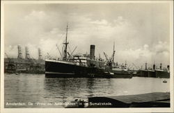 Amsterdam. De "Prinze der Nederlanden" in de Sumatrakade Steamers Postcard Postcard Postcard