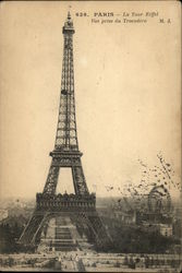 La Tour Eiffel Vue prise du Trocadera Postcard