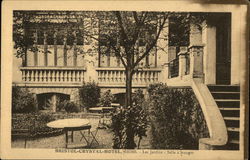 Les Jardins Avec Salle A Manger, Bristol-Crystal-Hotel Reims, France Postcard Postcard