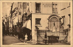 Mannekin-Pis Rue de l'Etuve Postcard