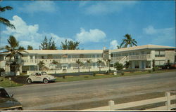 Tratters Motel (Now Crystal Cay Motel) Postcard