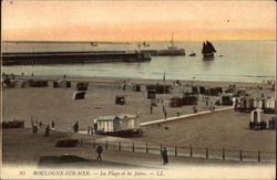 La Plage et les Jetees Boulogne-Sur-Mer, France Postcard Postcard