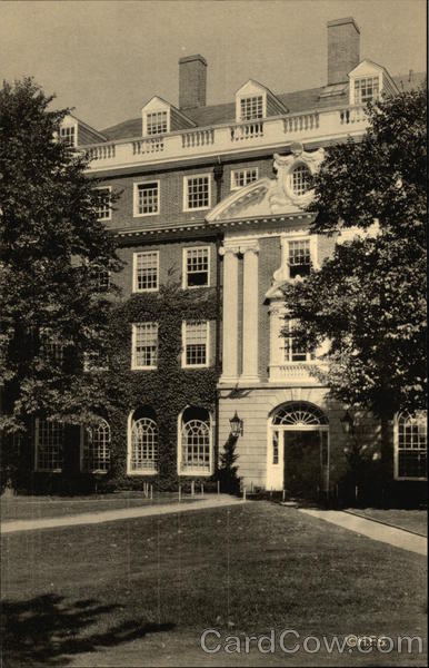 McKinlock Hall, Leverett House, Harvard University Cambridge, MA Postcard