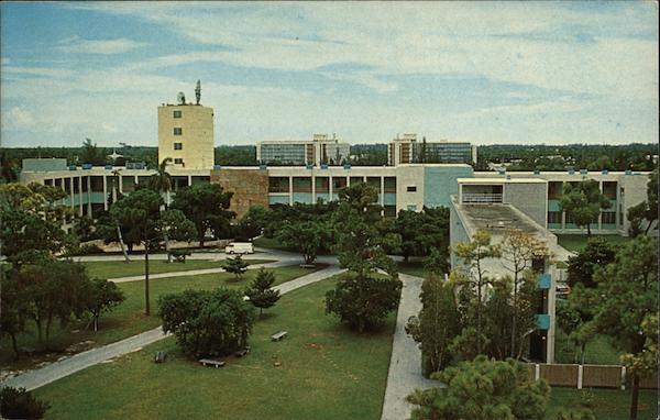 Campus Of The University Of Miami Coral Gables Fl Postcard 8370