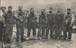 Divers- Eastland ship Chicago, IL Postcard Postcard Postcard