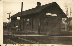 B. & O. R. R. Depot Mill Shoals, IL Postcard Postcard Postcard