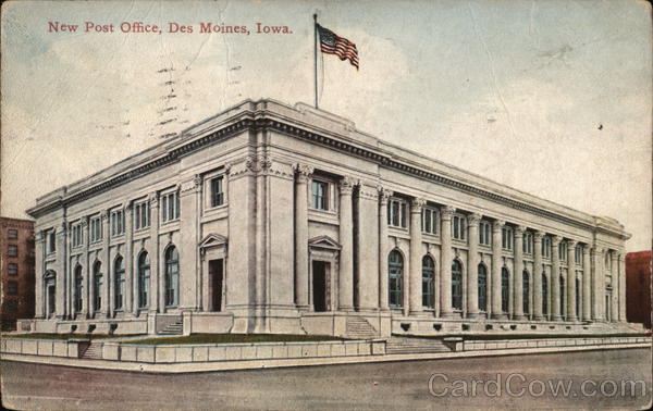 New Post Office Des Moines, IA Postcard