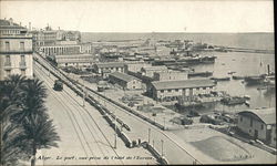 Le Port: Vue Prise de L'Hotel de L'Europe Postcard