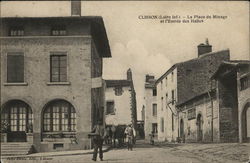 La Place du Minage et l'Entree des Halles Clisson, France Postcard Postcard Postcard