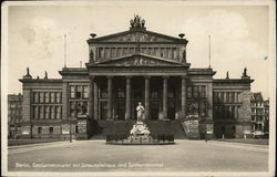 Berlin Gendarmenmarkt mit Schauspielhaus und Schillerdenkmal Germany Postcard Postcard