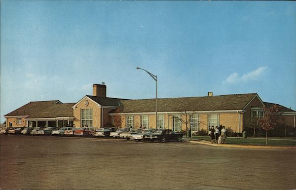 Service Plaza Ohio Turnpike, OH Postcard