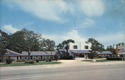 Lee's Motel and Restaurant Postcard