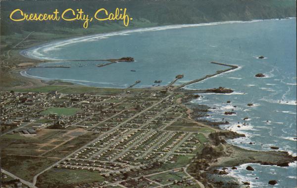 closest commercial airport to crescent city ca
