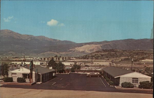 B 'n B Motel Colorado Springs, CO Postcard