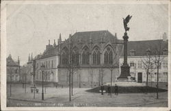 Monument de la Defense et Place Verte Postcard