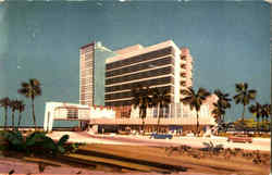 Hotel Algiers, 25th to 26th Street Postcard