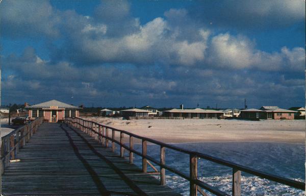 Sea Horse Cottages & Beach Gulf Shores, AL Postcard