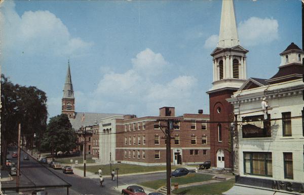 Main Street, Showing City Hall Torrington, CT Postcard