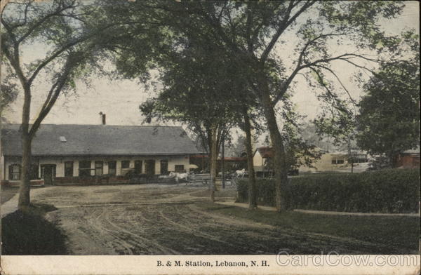 B&M Station Lebanon, NH Postcard