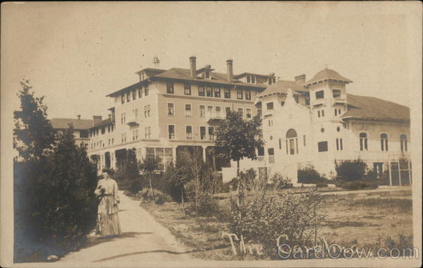 The Carolina Hotel Pinehurst NC Postcard   Card00996 Fr 