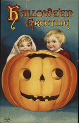 Halloween Greeting - Children Behind JOL Postcard Postcard