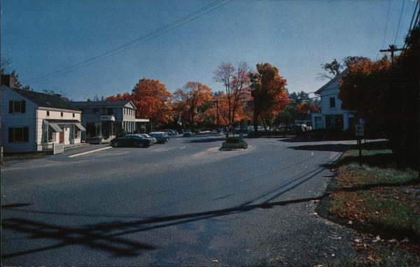 Wilton Center Connecticut Postcard 8477