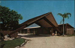 Surfrider Beach Apartments Postcard