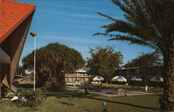 Howard Johnson's Motor Lodge Postcard