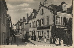 Romorantin - Rue da la varenne et la cafe du square France Postcard Postcard Postcard