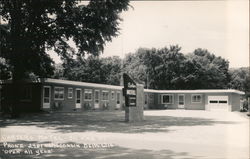 Carter's Motel Postcard