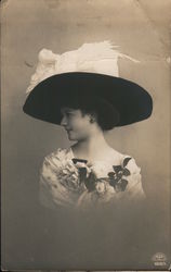 Portrait of woman with large hat Postcard