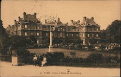 Jardin et Palais du Luxembourg Postcard