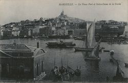 Le Vieux Port et Notre-Dame de la Garde Postcard