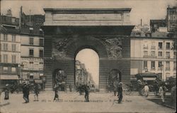 Paris - La porte Saint Martin Postcard